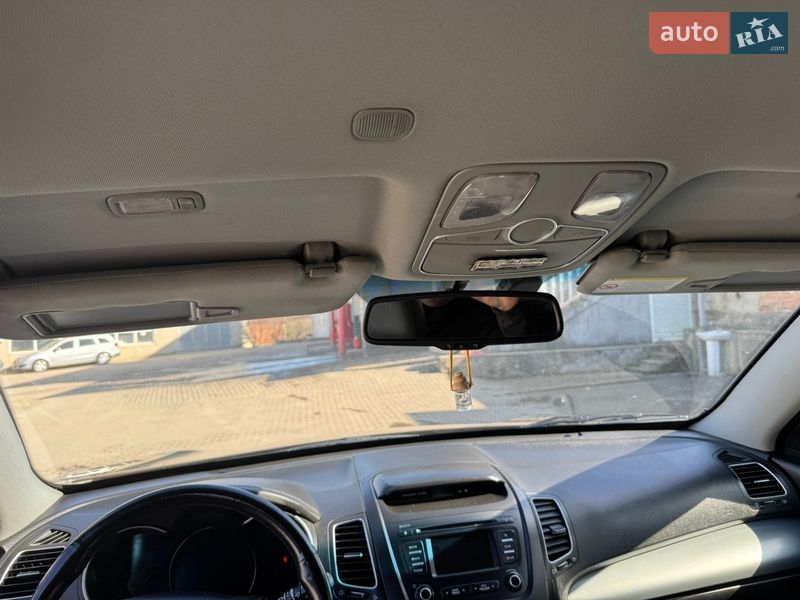 Позашляховик / Кросовер Kia Sorento 2014 в Чернівцях