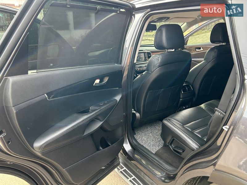 Внедорожник / Кроссовер Kia Sorento 2015 в Одессе