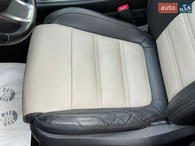 Внедорожник / Кроссовер Kia Sorento 2016 в Стрые