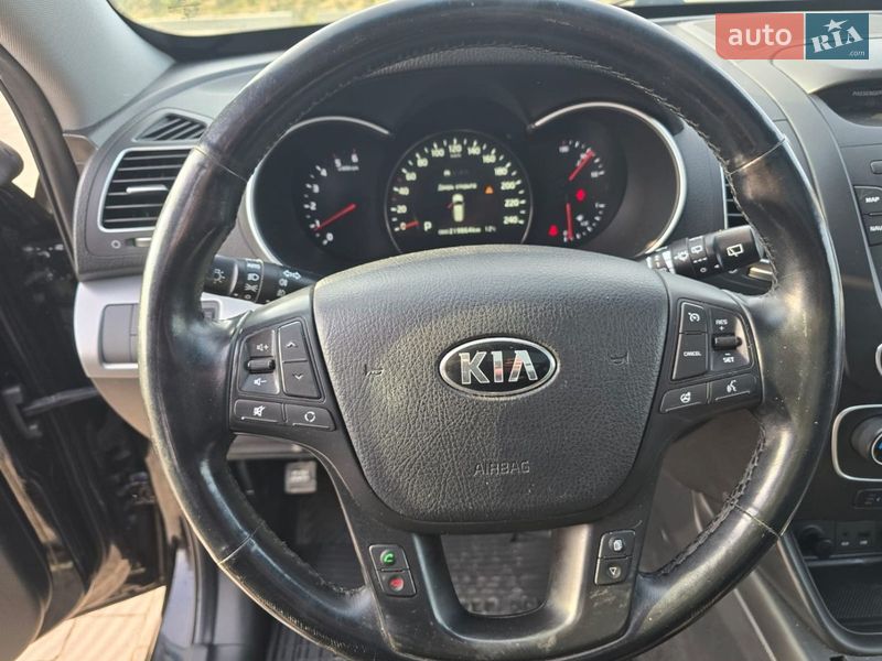 Позашляховик / Кросовер Kia Sorento 2014 в Стрию