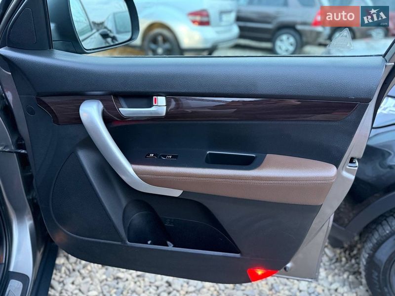 Внедорожник / Кроссовер Kia Sorento 2010 в Коломые фото 21 Внедорожник / Кроссовер Kia Sorento 2010 в Коломые