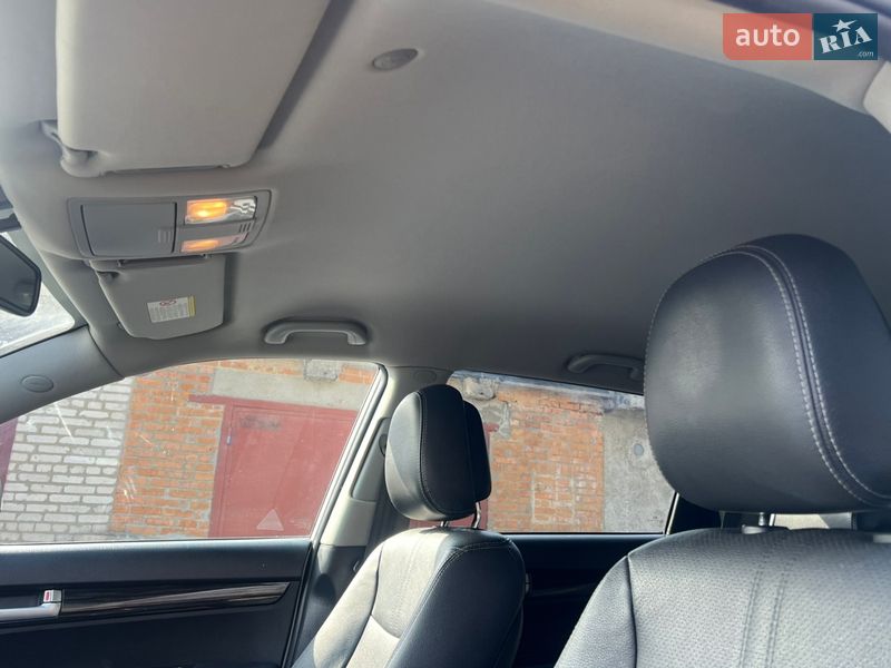 Позашляховик / Кросовер Kia Sorento 2012 в Козятині