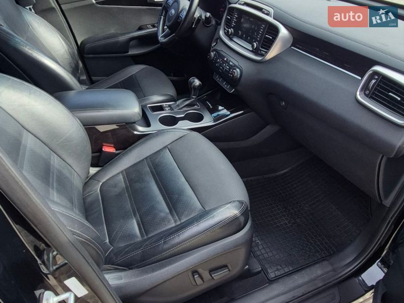 Внедорожник / Кроссовер Kia Sorento 2016 в Харькове