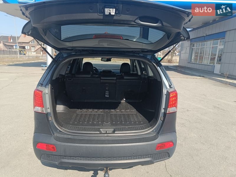 Внедорожник / Кроссовер Kia Sorento 2009 в Нетешине