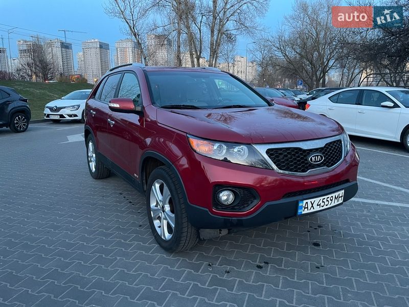 Внедорожник / Кроссовер Kia Sorento 2010 в Харькове