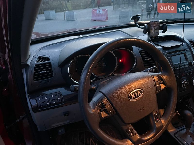 Внедорожник / Кроссовер Kia Sorento 2010 в Харькове