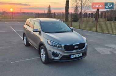 Позашляховик / Кросовер Kia Sorento 2016 в Луцьку