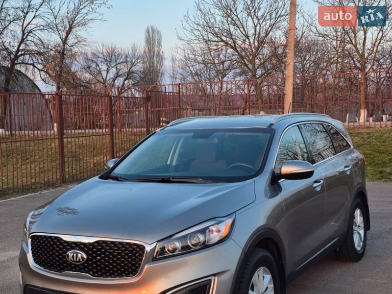 Позашляховик / Кросовер Kia Sorento 2016 в Луцьку