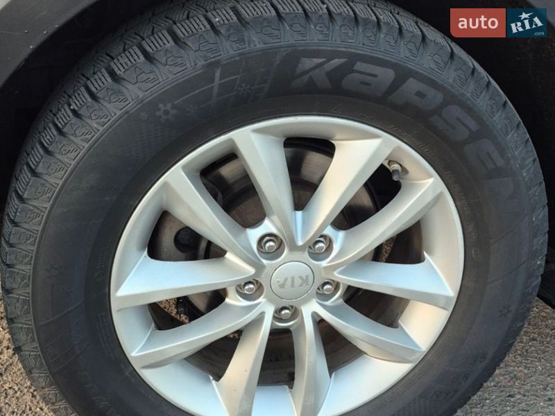 Позашляховик / Кросовер Kia Sorento 2016 в Луцьку