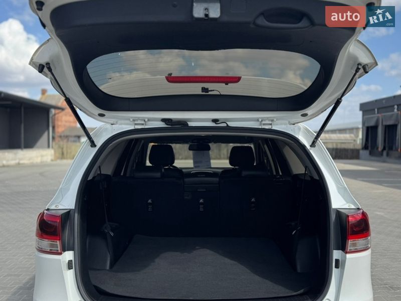 Внедорожник / Кроссовер Kia Sorento 2015 в Житомире фото 10 Внедорожник / Кроссовер Kia Sorento 2015 в Житомире