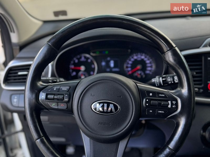 Внедорожник / Кроссовер Kia Sorento 2015 в Житомире фото 29 Внедорожник / Кроссовер Kia Sorento 2015 в Житомире