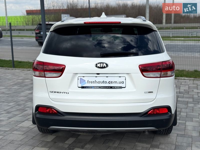 Позашляховик / Кросовер Kia Sorento 2016 в Рівному