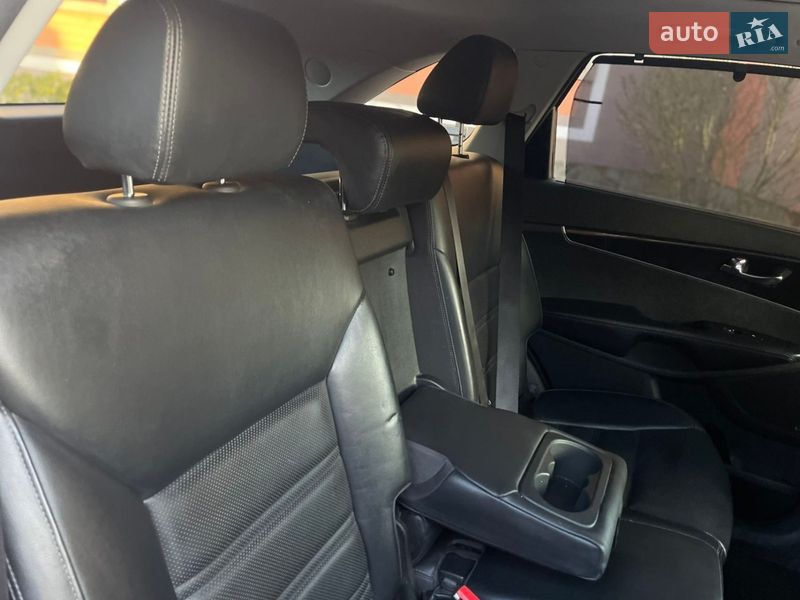 Позашляховик / Кросовер Kia Sorento 2015 в Стрию