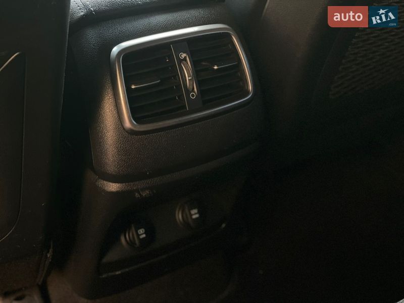 Позашляховик / Кросовер Kia Sorento 2015 в Стрию