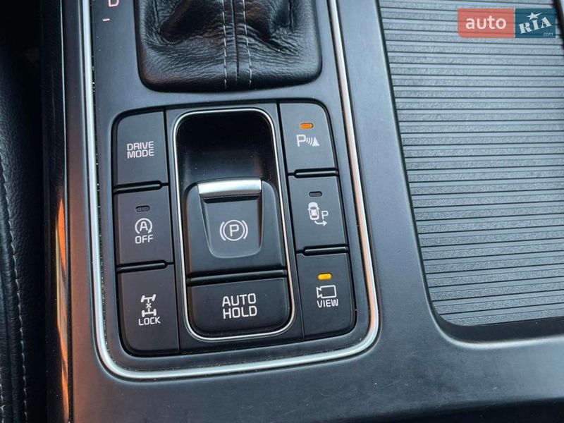 Позашляховик / Кросовер Kia Sorento 2015 в Стрию