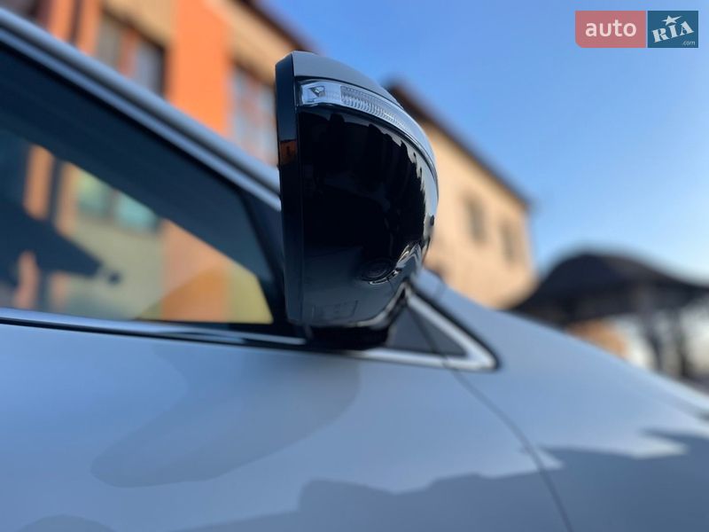 Позашляховик / Кросовер Kia Sorento 2015 в Стрию