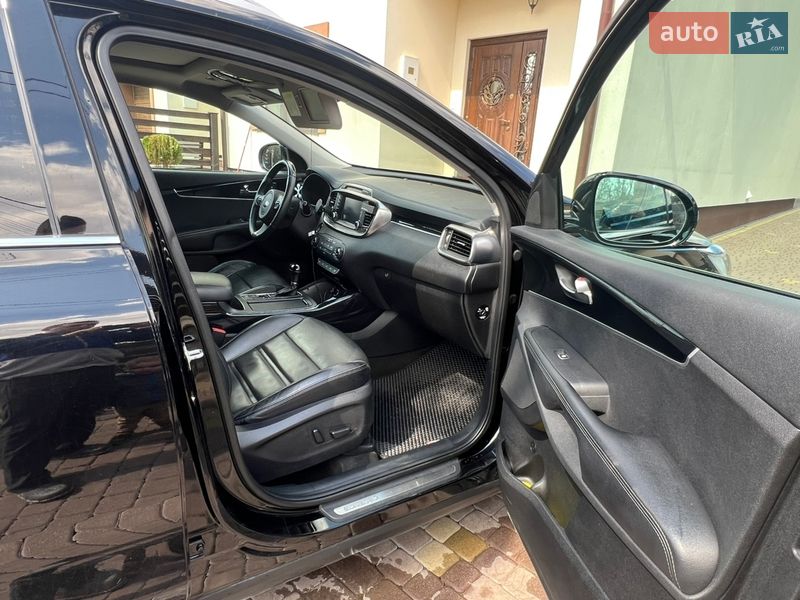 Позашляховик / Кросовер Kia Sorento 2017 в Тернополі