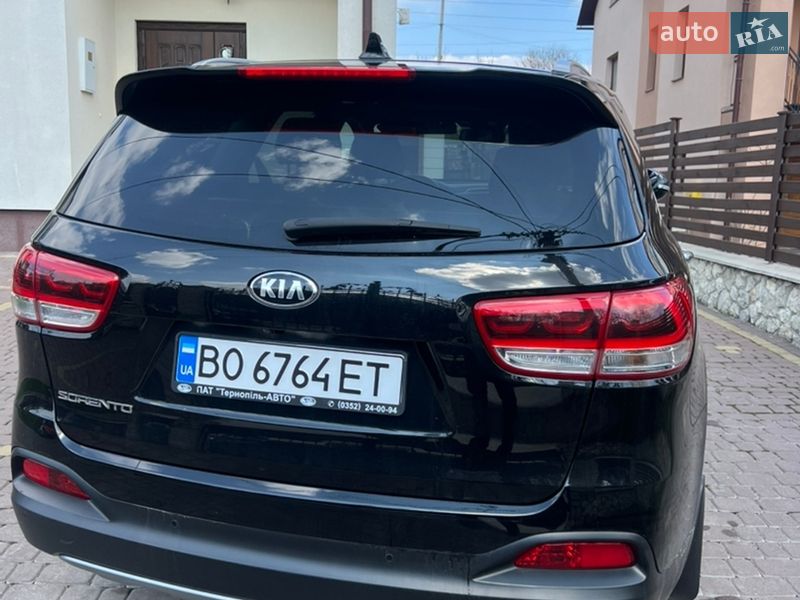 Позашляховик / Кросовер Kia Sorento 2017 в Тернополі