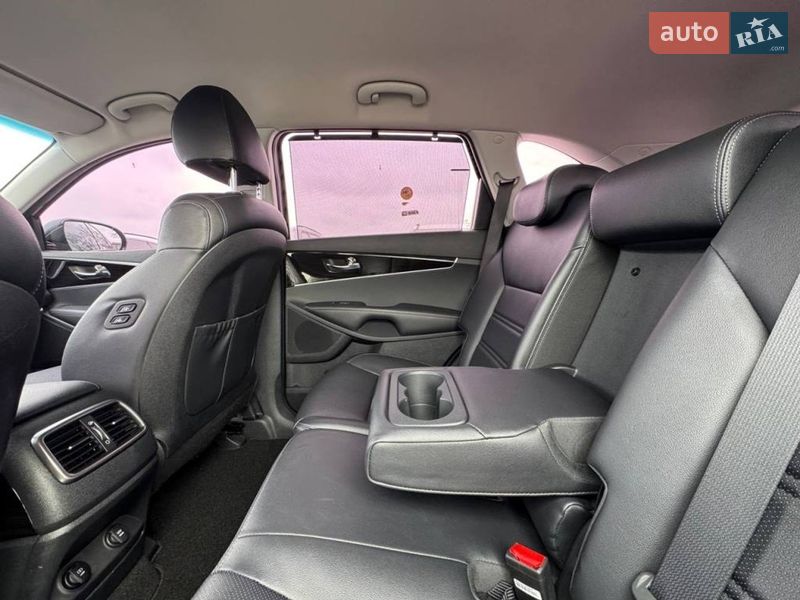 Внедорожник / Кроссовер Kia Sorento 2019 в Киеве