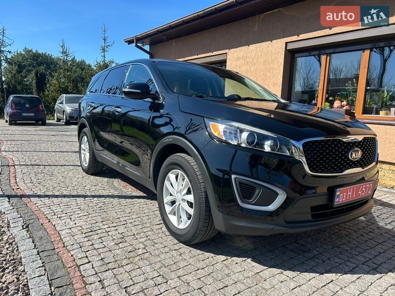 Позашляховик / Кросовер Kia Sorento 2016 в Володимирі