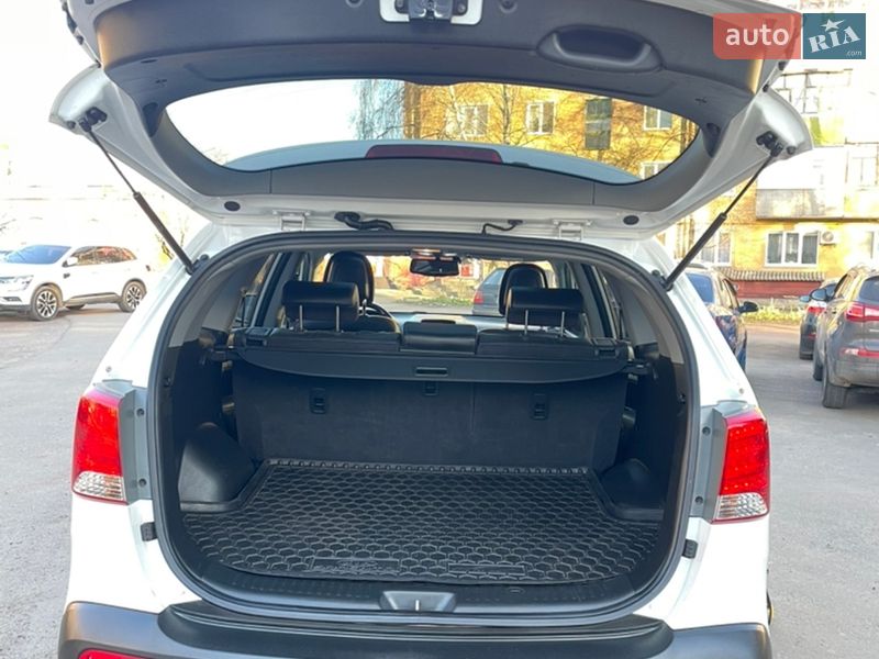 Внедорожник / Кроссовер Kia Sorento 2010 в Прилуках