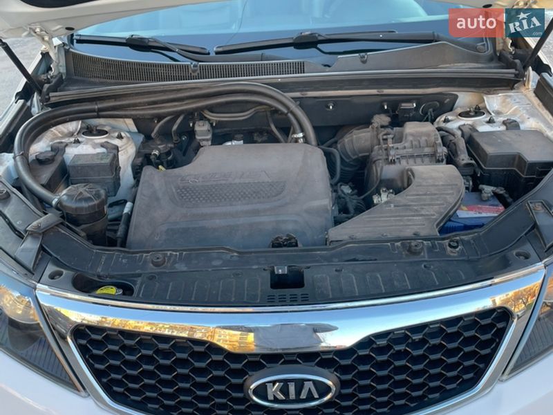 Внедорожник / Кроссовер Kia Sorento 2010 в Прилуках
