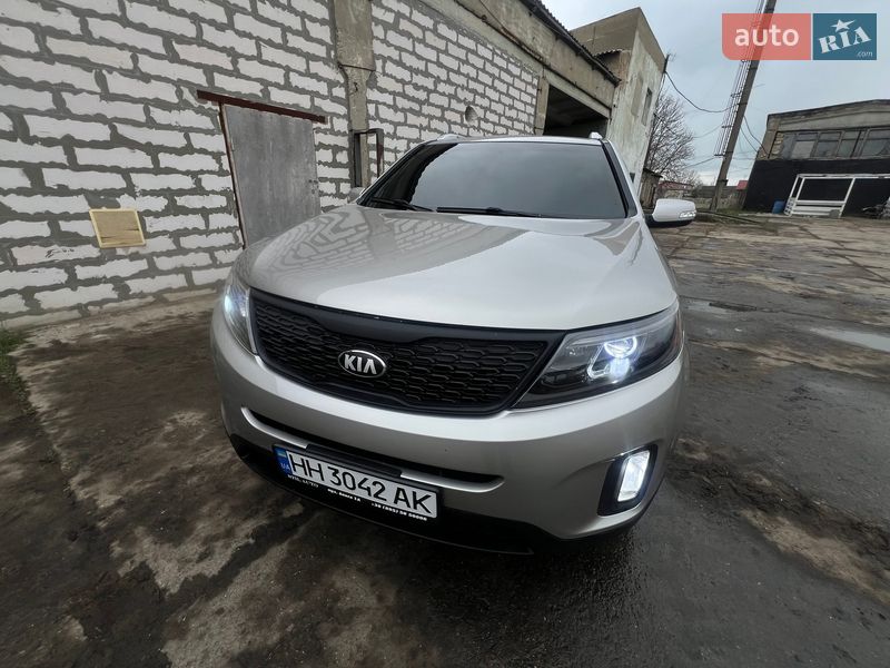 Позашляховик / Кросовер Kia Sorento 2013 в Одесі