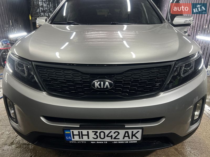 Позашляховик / Кросовер Kia Sorento 2013 в Одесі