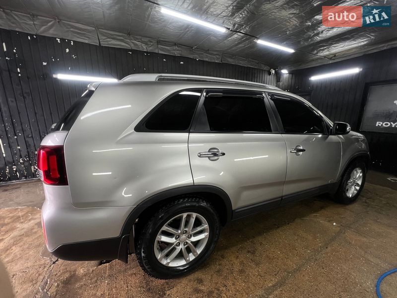 Позашляховик / Кросовер Kia Sorento 2013 в Одесі