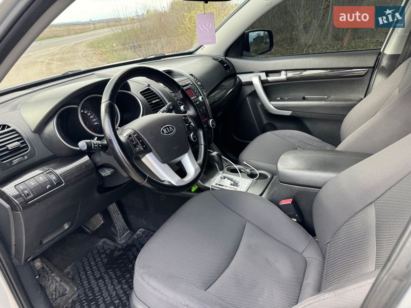 Внедорожник / Кроссовер Kia Sorento 2010 в Богородчанах
