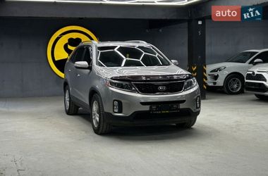 Позашляховик / Кросовер Kia Sorento 2013 в Чернівцях