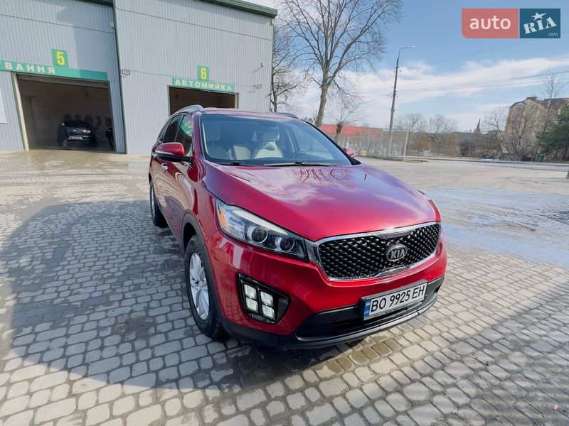 Внедорожник / Кроссовер Kia Sorento 2015 в Чорткове