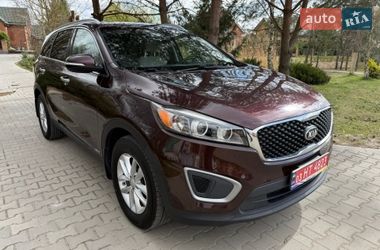 Внедорожник / Кроссовер Kia Sorento 2016 в Яворове