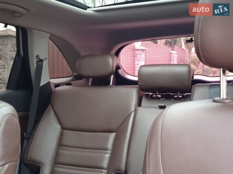 Внедорожник / Кроссовер Kia Sorento 2015 в Моршине фото 17 Внедорожник / Кроссовер Kia Sorento 2015 в Моршине