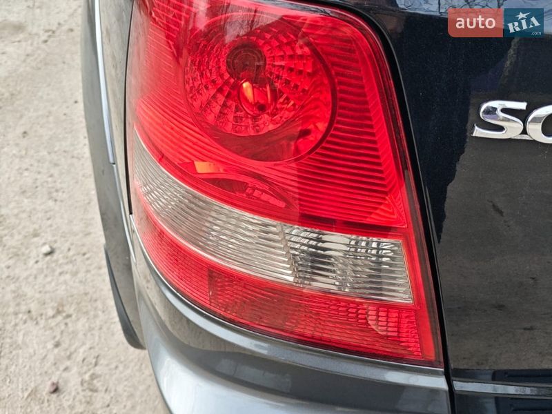 Позашляховик / Кросовер Kia Sorento 2005 в Богодухіву