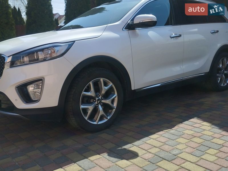 Позашляховик / Кросовер Kia Sorento 2016 в Калуші