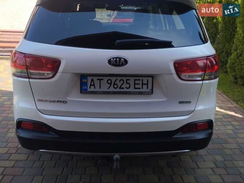 Позашляховик / Кросовер Kia Sorento 2016 в Калуші