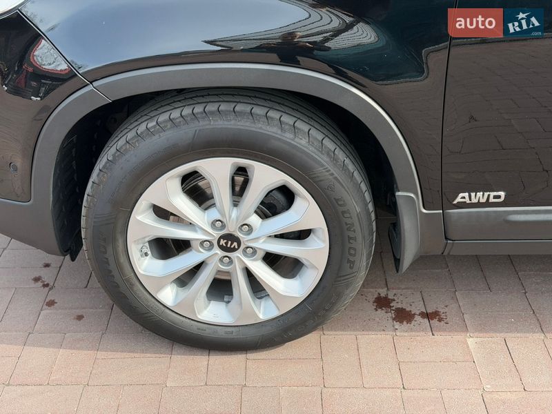 Внедорожник / Кроссовер Kia Sorento 2013 в Ровно фото 11 Внедорожник / Кроссовер Kia Sorento 2013 в Ровно
