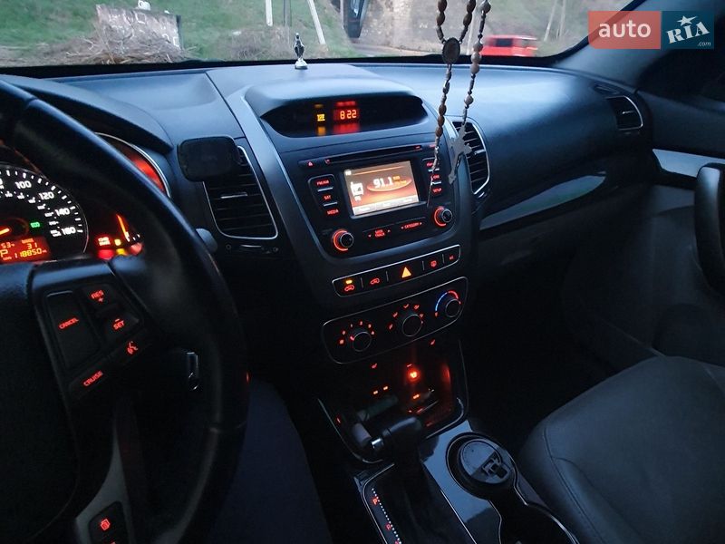 Позашляховик / Кросовер Kia Sorento 2014 в Львові фото 9 Позашляховик / Кросовер Kia Sorento 2014 в Львові