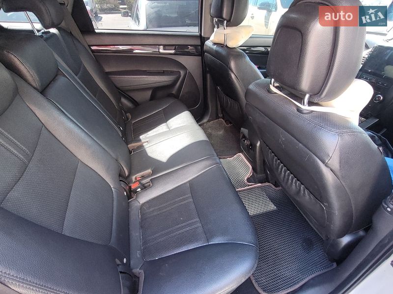 Внедорожник / Кроссовер Kia Sorento 2012 в Киеве
