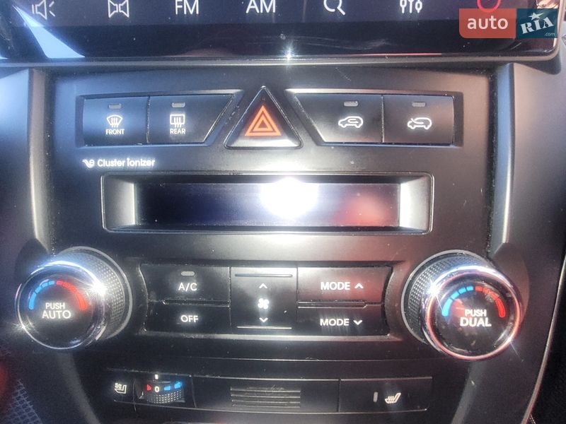 Внедорожник / Кроссовер Kia Sorento 2012 в Киеве