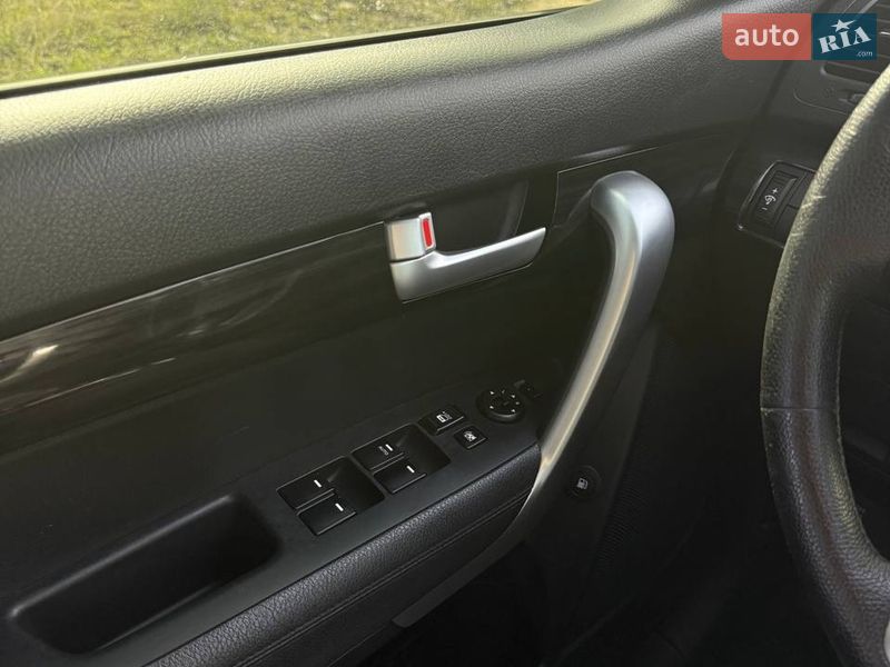 Внедорожник / Кроссовер Kia Sorento 2012 в Виннице фото 9 Внедорожник / Кроссовер Kia Sorento 2012 в Виннице