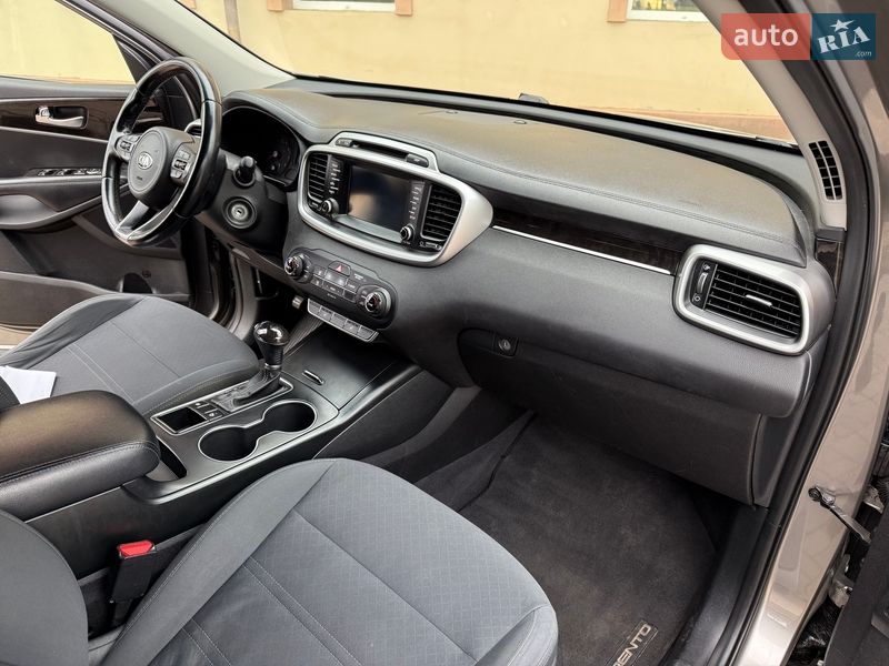 Внедорожник / Кроссовер Kia Sorento 2016 в Коломые