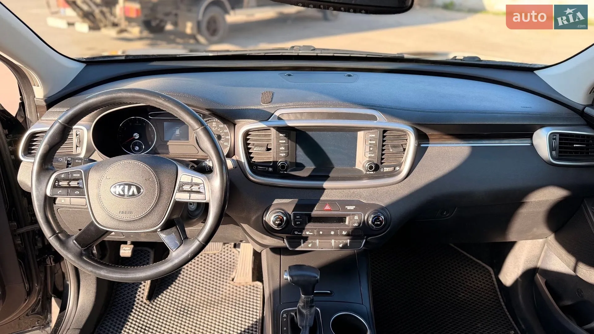 2019 Kia Sorento - мініатюра 25