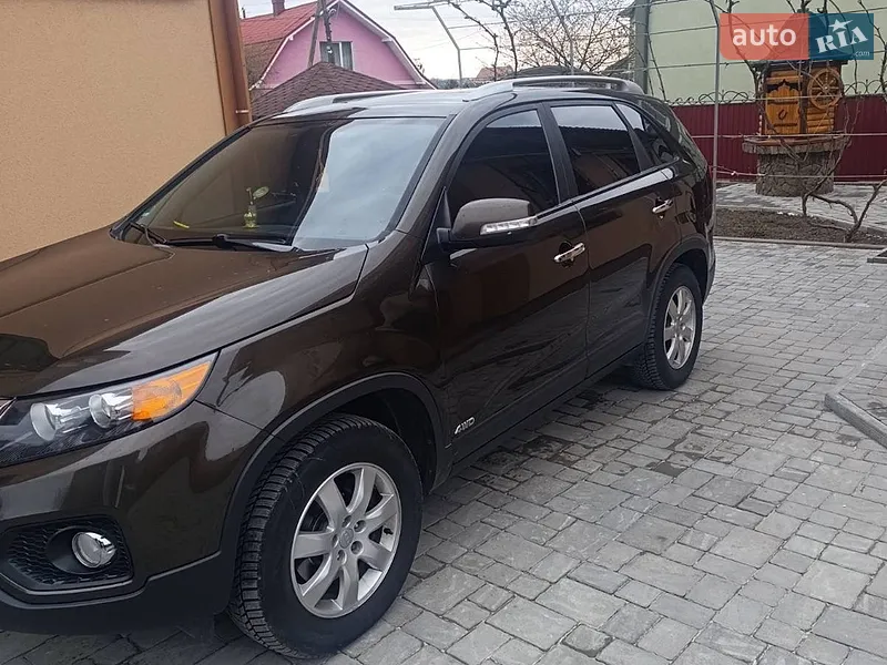 Kia Sorento 2009 VIN KNAKU814DA5038509 фото оголошення 2 з 28