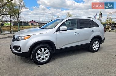 Внедорожник / Кроссовер Kia Sorento 2012 в Калуше