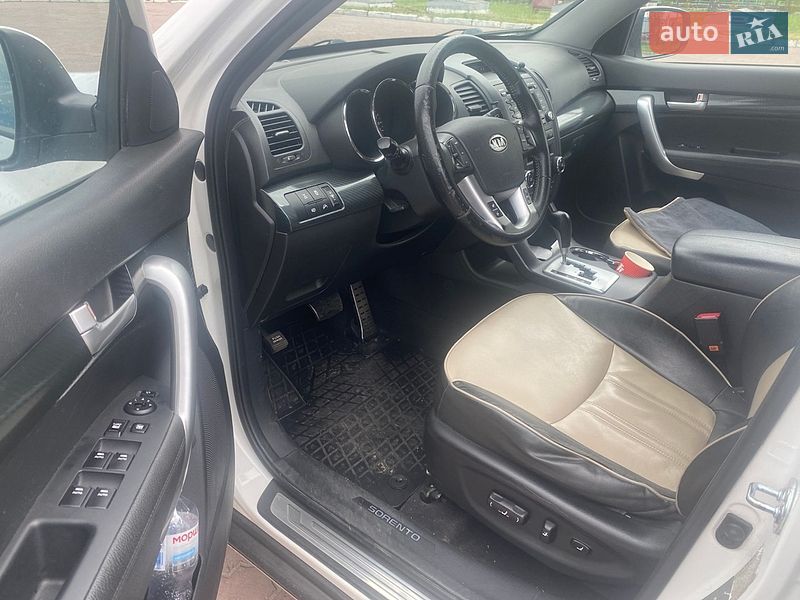 Внедорожник / Кроссовер Kia Sorento 2011 в Луцке