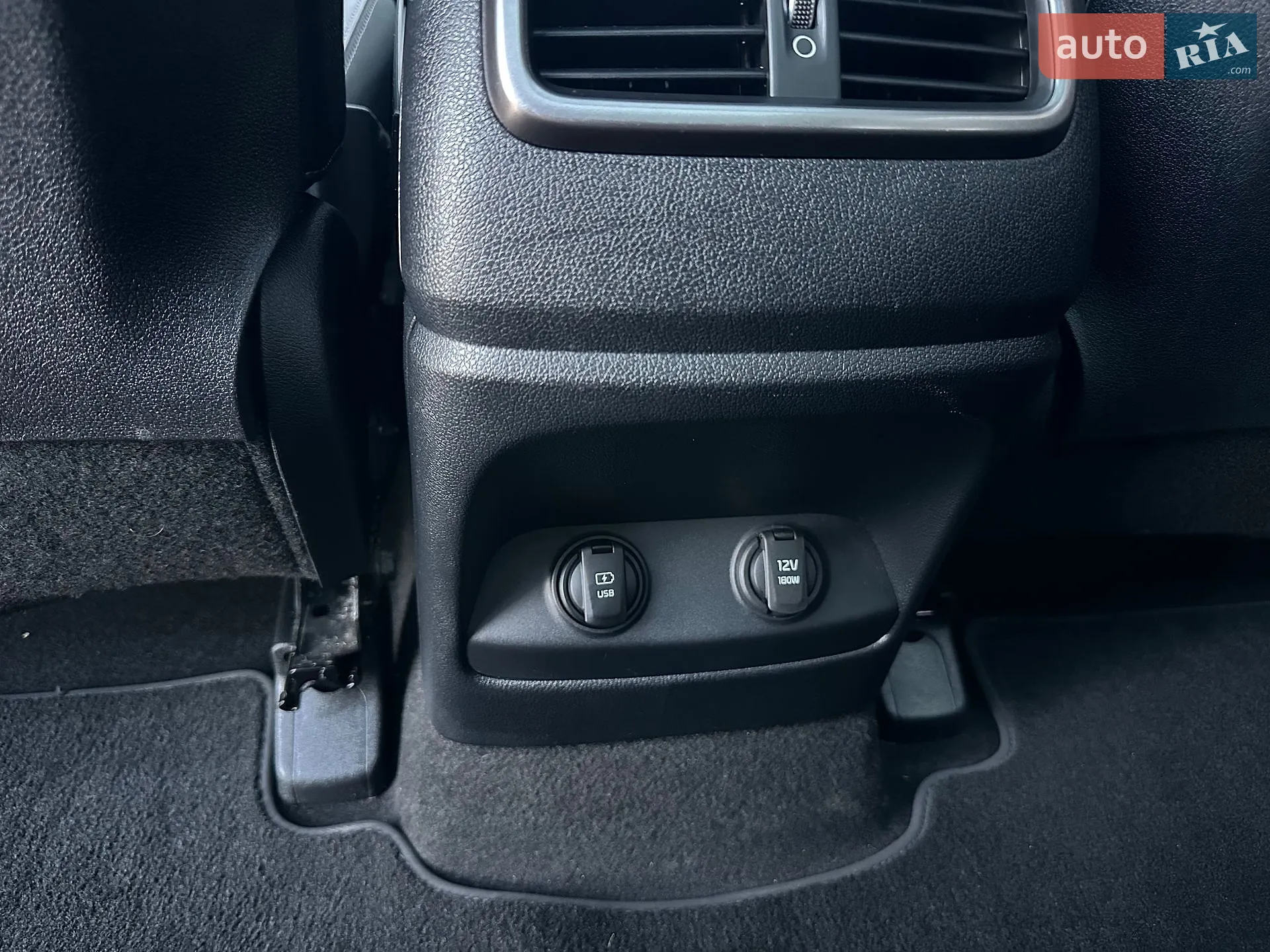 2017 Kia Sorento - мініатюра 182