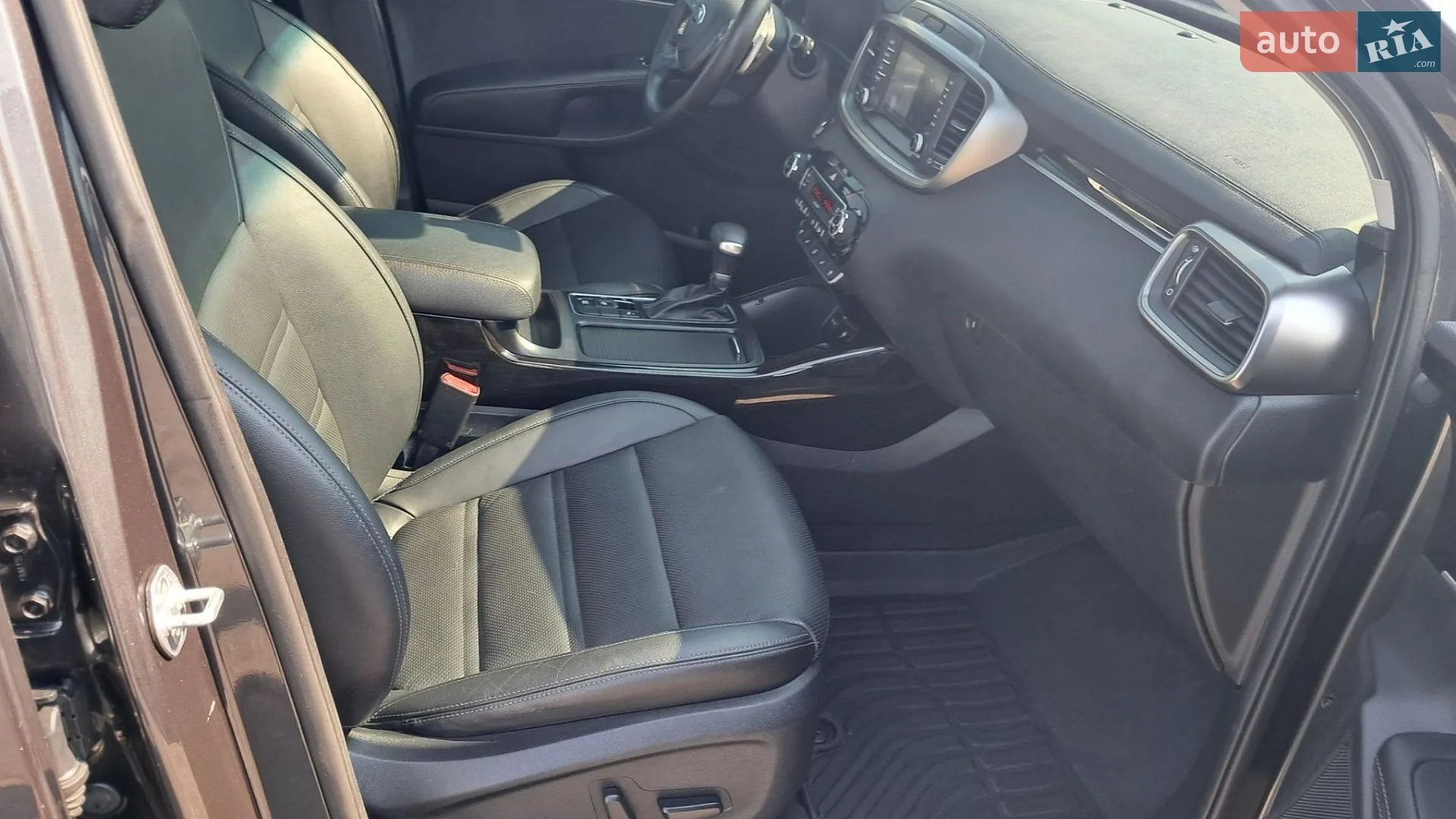 2017 Kia Sorento - мініатюра 23