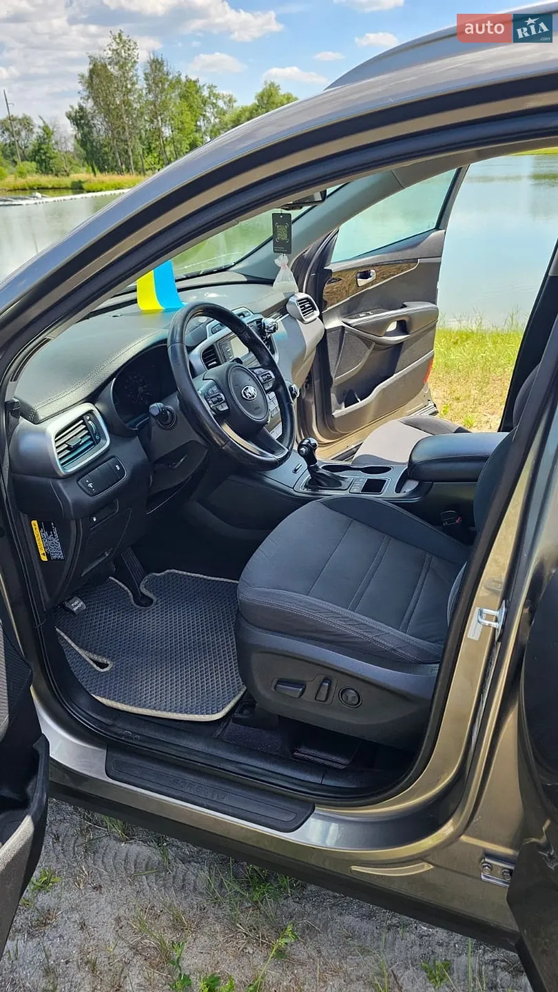 2015 Kia Sorento - мініатюра 9